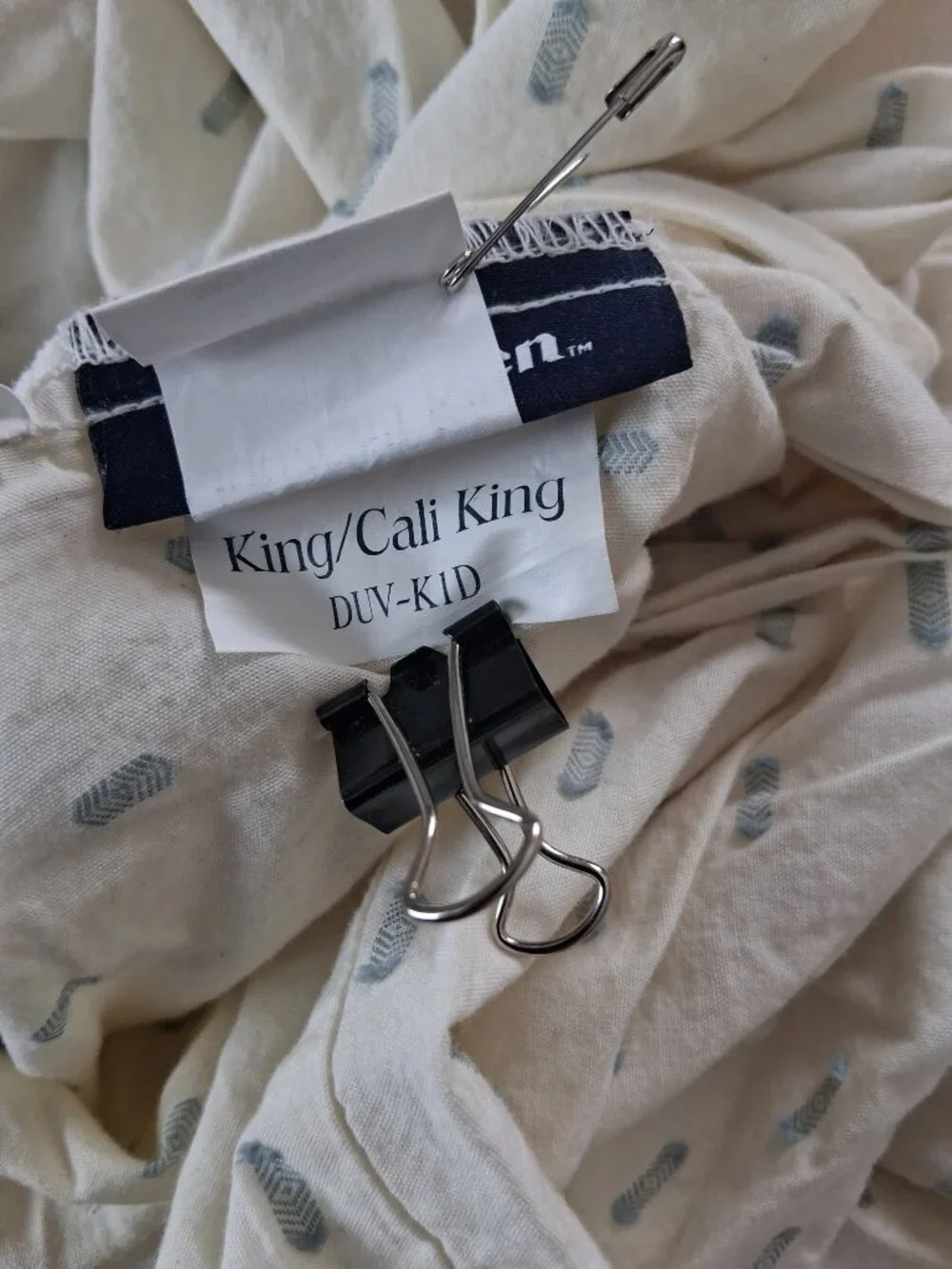 Brooklinen King Duvet Cover Set + Bedsure King Duvet Cover Set BUNDLE. FLAWS